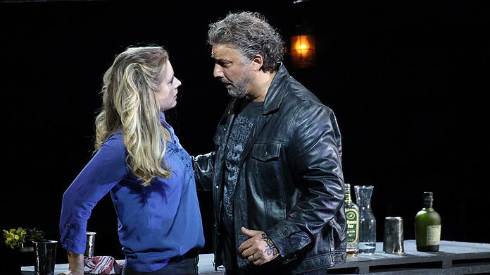 Jonas Kaufmann mit Malin Byström in "La fanciulla del West" im Nationaltheater. Mit der schwedischen Sopranistin singt der Tenor auch das Duett aus dieser Oper auf seiner neuen Platte.