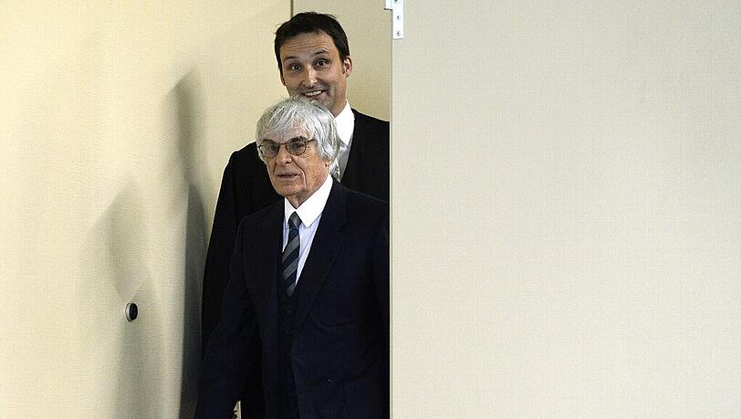 Bernie Ecclestone mit Anwalt Norbert Scharf. Bernie Ecclestone mit Anwalt Norbert Scharf.