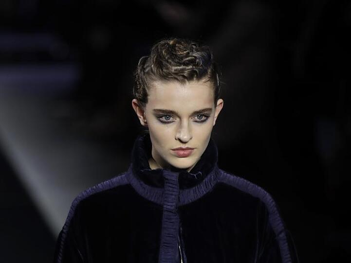 Ein Traum in Blau von Giorgio Armani in Mailand.