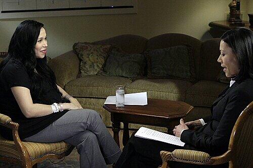 Nadya Suleman (l.) bei ihrem ersten TV-Interview