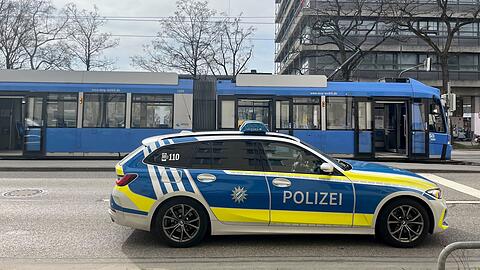 Die Tram wurde in der Arnulfstra&szlig;e in der N&auml;he des Paketpostareals gestoppt.