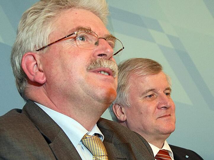 Der bayerische Wirtschaftsminister Martin Zeil mit Ministerpräsident Horst Seehofer