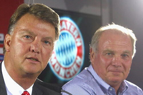 &bdquo;Er ist die Ikone &ndash; und ich kann dieser Ikone nicht
widersprechen. Er darf das sagen, aber ob es die Wahrheit ist, ist
etwas anderes.&ldquo;
(Der ehemalige Bayern-Trainer Louis van Gaal am 22. Januar zu
Aussagen von Bayern-Präsident Uli Hoeneß)