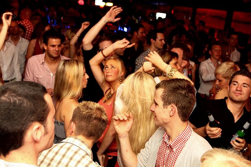 "Club Bizarre Police Academy Sex" im Parkcafé