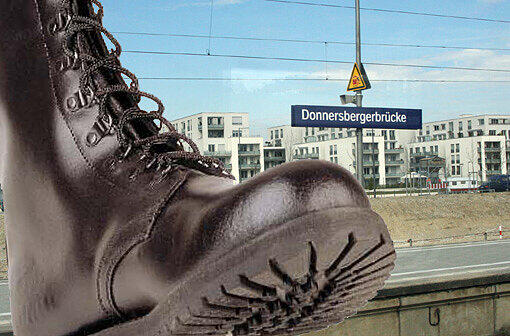 An der Donnersberger Brücke ist ein Münchner von einem Schläger mit Springerstiefel übel verprügelt worden. Die Polizei sucht den Täter.