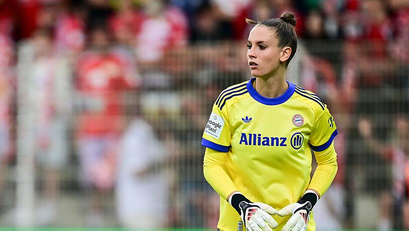 Verlängerte ihren Vertrag beim FC Bayern: Torhüterin Ena Mahmutovic. (Archivbild) Verlängerte ihren Vertrag beim FC Bayern: Torhüterin Ena Mahmutovic. (Archivbild)