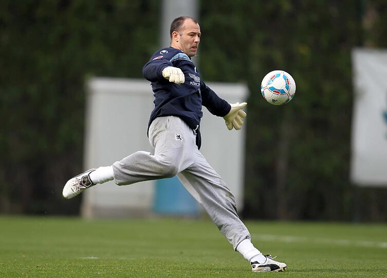 Gabor Kiraly verlängert.