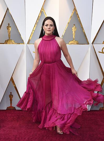 Top: Transfrau Daniela Vega gewinnt einen Oscar und wirkt in ihrem Kleid frisch und elegant