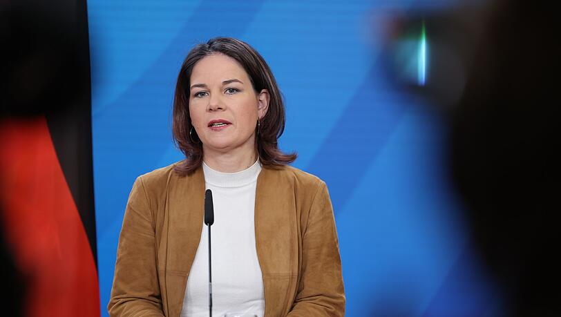 "Dem zynischen Spiel Russlands entgegentreten: Bundesaußenministerin Annalena Baerbock.
