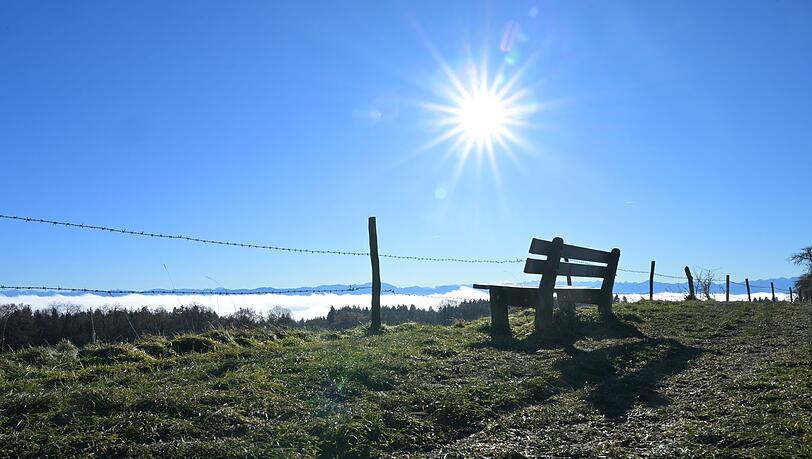 Wer in die Alpen f&auml;hrt, kann sich am Wochenende auf Sonne freuen. (Archivbild)