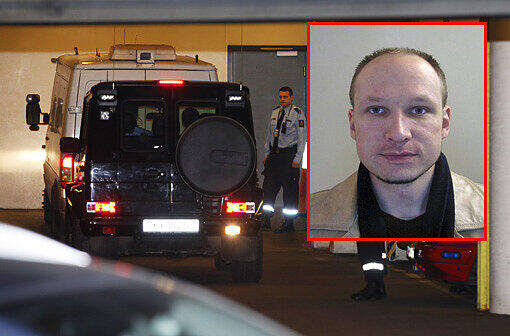 In einem van wird Massenmörder Breivik zum Gerichtstermin in Oslo gebracht.