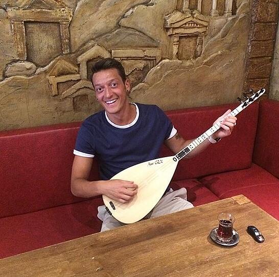 Das Leben von Mesut Özil auf Instagram