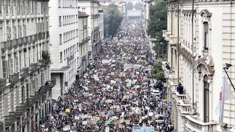 Demonstration marschieren durch Turin. Demonstration marschieren durch Turin.