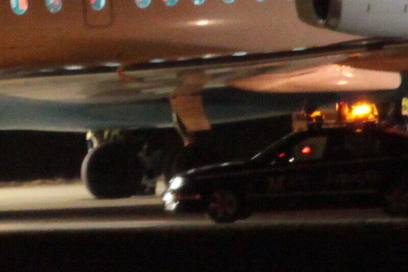 Die Fokker 70 nach der Notlandung
