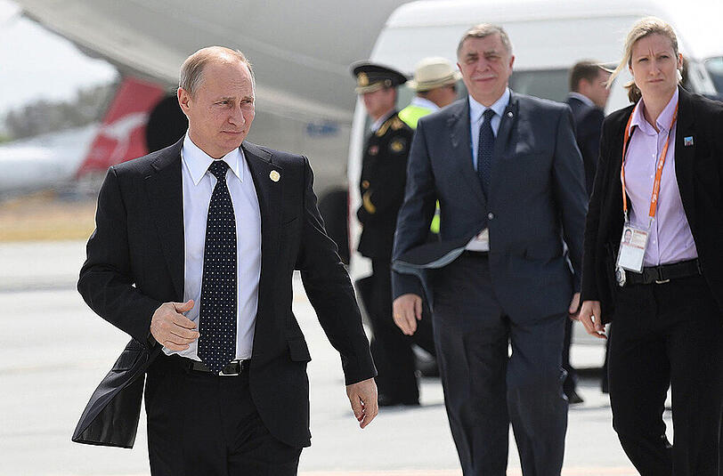 Wladimir Putin bei seiner Abreise am Flugahfen.