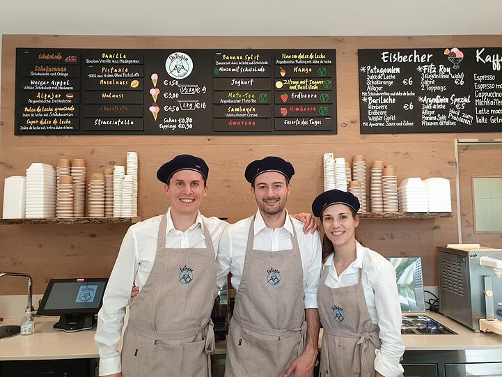 Sebastian Scovenna (v. l.), Adrian Pisani und Fernanda Scovenna.