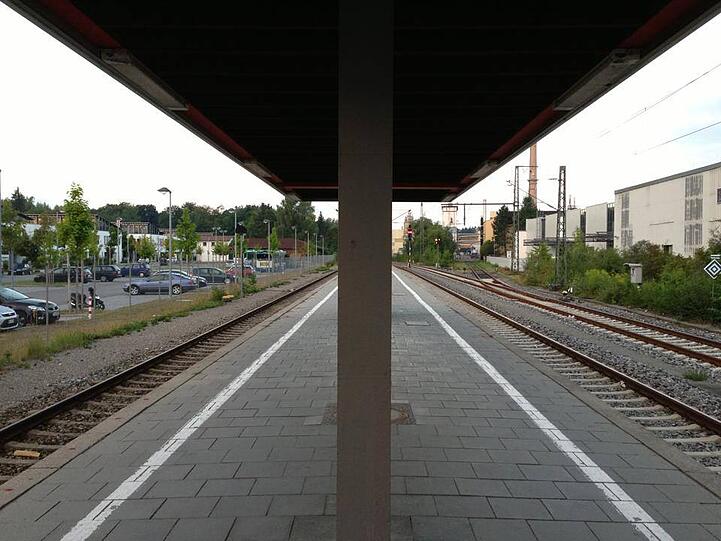 Wegen Kindern im Gleisbereich wurden die S-Bahnen gestoppt.