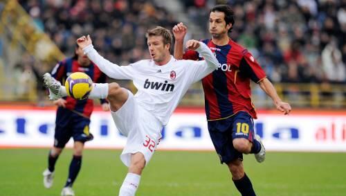 Will weiter für den AC Mailand kicken: David Beckham (l.). Will weiter für den AC Mailand kicken: David Beckham (l.).