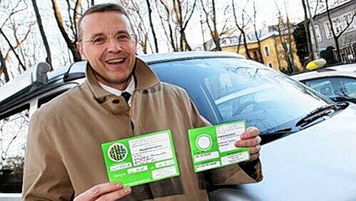 Das Doppelte muss Wolfgang Hasenrath jetzt zahlen - das lässt sich der Rechtsanwalt nicht gefallen Das Doppelte muss Wolfgang Hasenrath jetzt zahlen - das lässt sich der Rechtsanwalt nicht gefallen