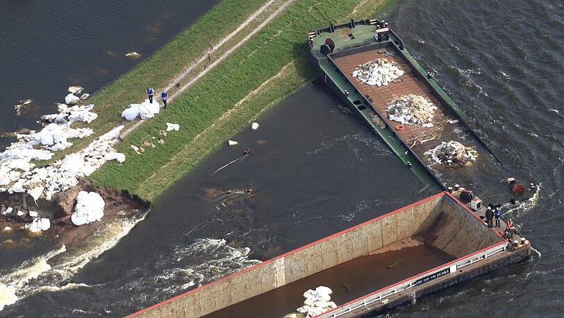 Die aktuellen Bilder vom Deich bei Fischbeck.