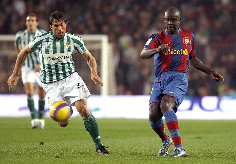 Lilian Thuram: Alter: 43 Jahre. Weltmeister mit Frankreich, Europameister mit Frankreich. Rekordnationalspieler Frankreichs. Spielte für Monaco, Parma, Juve und den FC Barcelona. Stand nie in einem Champions-League-Finale, verließ Barça ein Jahr vor dessen Triple-Triumph.