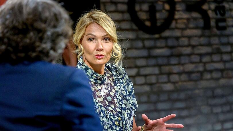 Franziska van Almsick in der Talkshow "3nach9".