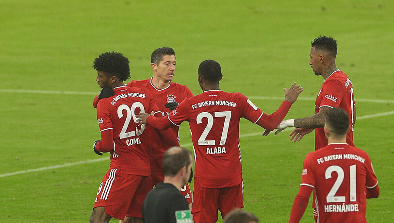 Robert Lewandowski schoss die Bayern mit seinem Doppelpack zum 2:1-Sieg gegen den VfL Wolfsburg.