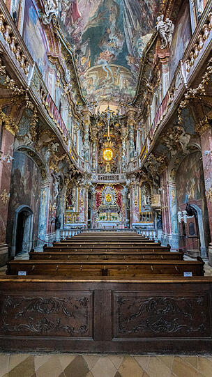 Beeindruckend: Die Asamkirche in der Sendlinger Straße.