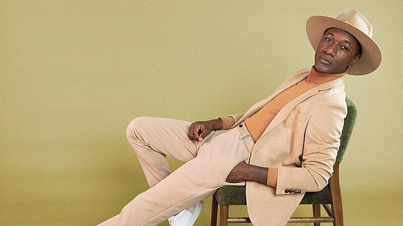 Aloe Blacc hat nicht nur sein neues Album "All Love Everything" genannt - die Worte sind für ihn auch eine Begrüßung für Familie und Freunde.