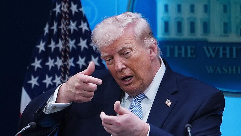 Trump droht mit einer schnellen Zerst&ouml;rung von Br&uuml;cken und Kraftwerken im Iran.