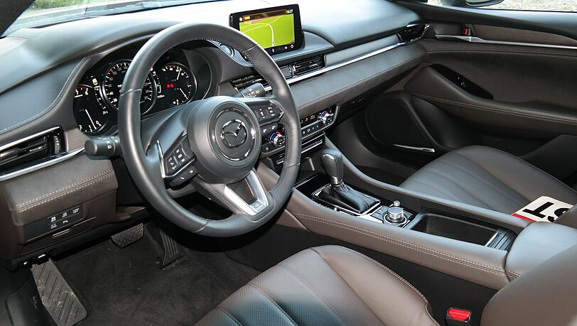 Gut verarbeitet, einfach zu bedienen: Mit dem Mazda6 klappt's auf Anhieb.