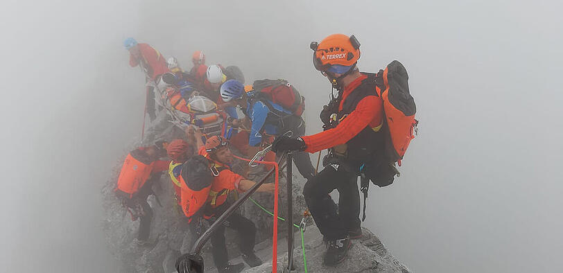 Bilder von der dramatischen Rettungsaktion im Nebel.