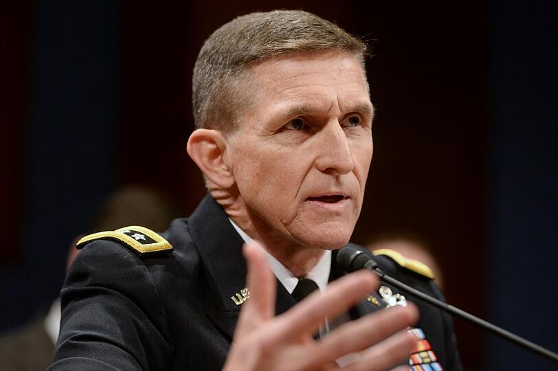 Der ehemalige General Michael Flynn machte zuletzt auf Twitter mit der Weiterverbreitung und damit impliziten Unterstützung einer antisemitischen Nachricht von sich reden. Er wurde am Freitag zum Sicherheitsberater ernannt.