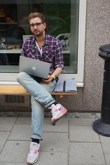 Apple-Boy David.