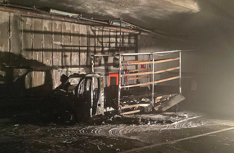 Nach einem Brand in der Nacht zum 18. April bleibt der Luise-Kiesselbach-Tunnel vorerst gesperrt.