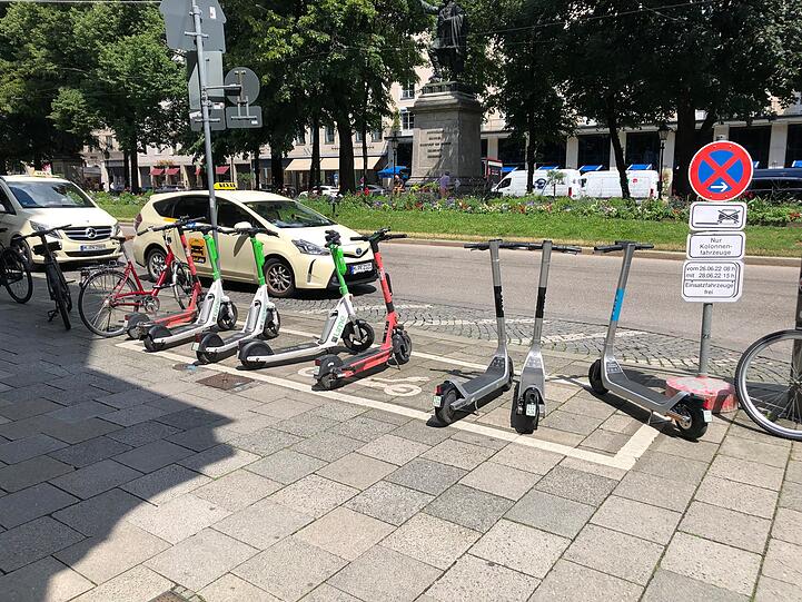 Gut belegt: Der Parkplatz am Promenadeplatz. Dem Mobilitätsreferat zufolge ist dieser einer der am meist genutzten in der Altstadt.