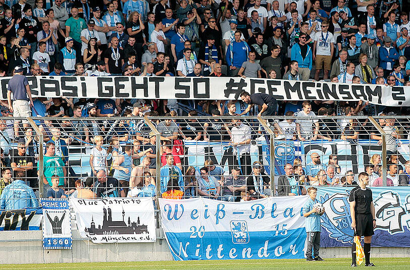Fan-Proteste gegen das Präsidium. Die Bilder vom Dortmund-Spiel.