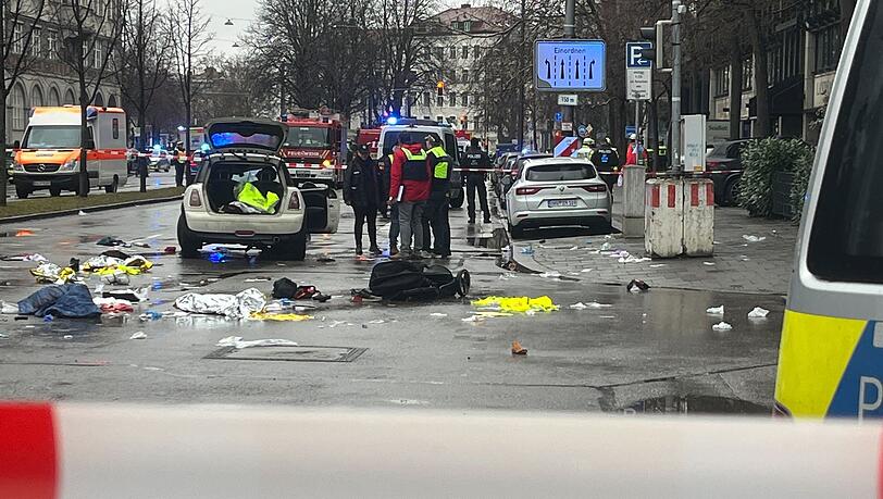 Am Vormittag war ein Afghane mit seinem Auto in einen Demonstrationszug gefahren und hatte so mindestens 28 Menschen verletzt.