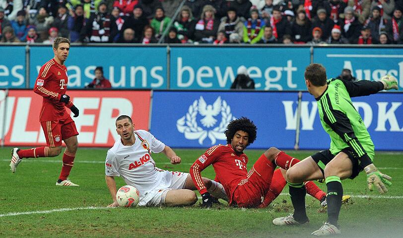 Brenzlige Szenen gab es schon, am Ende stand aber auch in Augsburg beim FC Bayern hinten die Null - zum elften Mal im 16. Spiel.