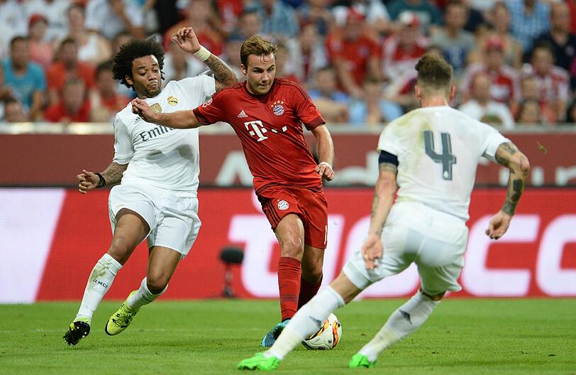 Mario Götze, Note 4: Musste am rechten Flügel kleben, das gefiel ihm nicht. Dribbelte sich oft fest, vergab in der ersten Halbzeit eine Großchance. Wieder mal früh ausgewechselt.