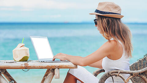 Urlaub oder Arbeit? Dank Homeoffice lässt sich das Angenehme mit dem Nützlichen verbinden.