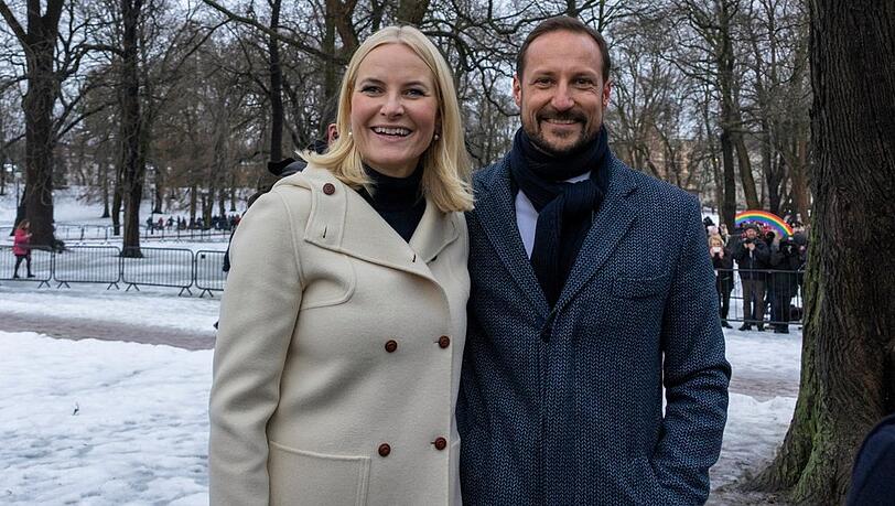 Geburtstag im Doppelpack. Einen Monat nach Haakon wird auch Mette-Marit 50. Das Paar will gemeinsam am 25. August feiern.