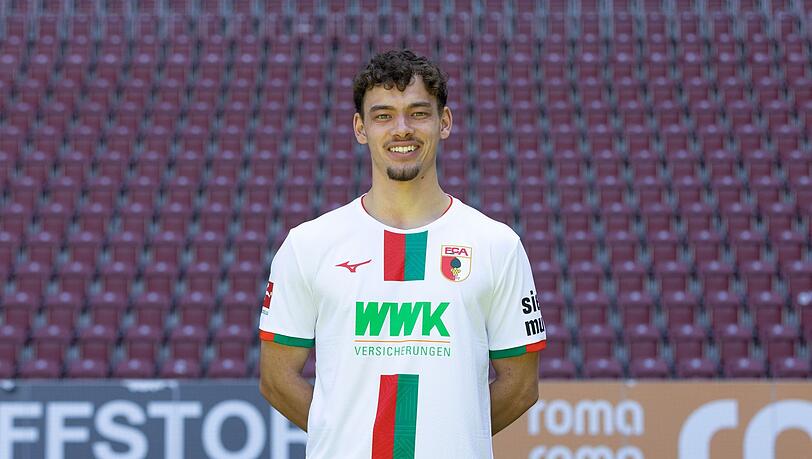 Fototermin FC Augsburg, Aaron Zehnter (FC Augsburg).