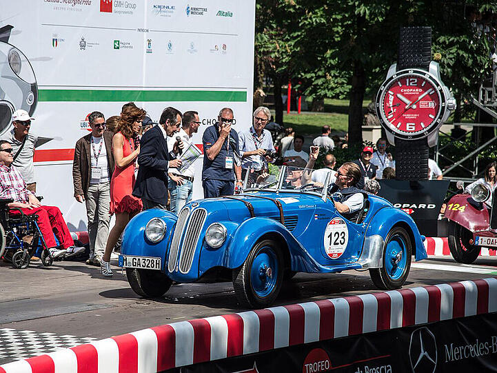 Start der Mille Miglia von Brescia nach Rom und zurück