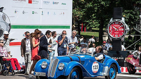 Start der Mille Miglia von Brescia nach Rom und zurück