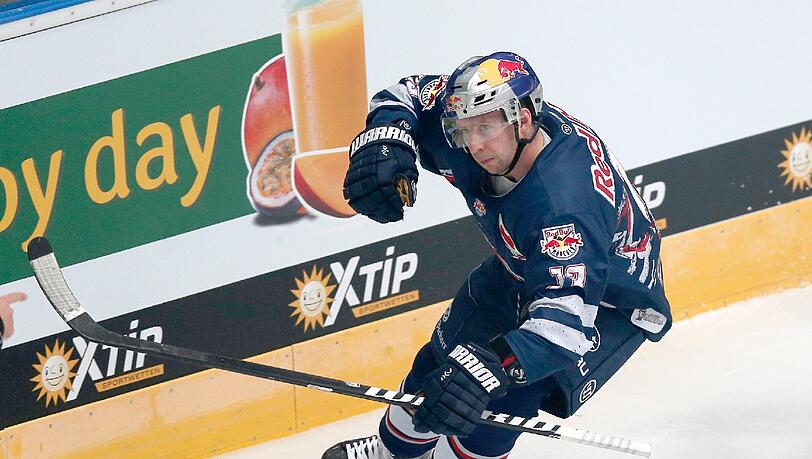 Michi Wolf brachte den EHC München zwischenzeitlich mit 1:0 in Führung. Michi Wolf brachte den EHC München zwischenzeitlich mit 1:0 in Führung.