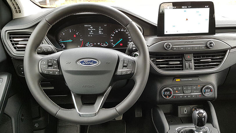 Blick ins Cockpit des Ford Focus Turnier. Blick ins Cockpit des Ford Focus Turnier.