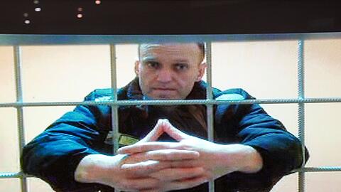Sitzt seit mehr als zwei Jahren in Haft und hat bereits 165 Tage in einem zwei mal drei Meter kleinen Raum verbracht: Alexej Nawalny.