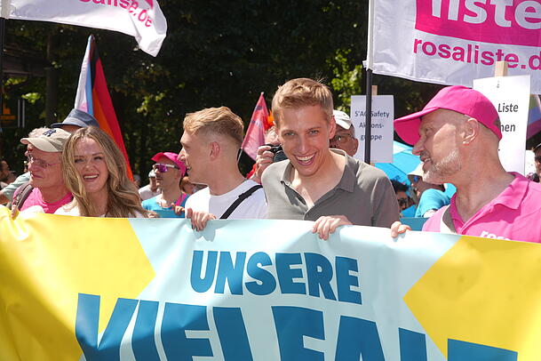 OB Dominik Krause, der selbst homosexuell ist, ist Schirmherr des diesj&auml;hrigen CSD.
