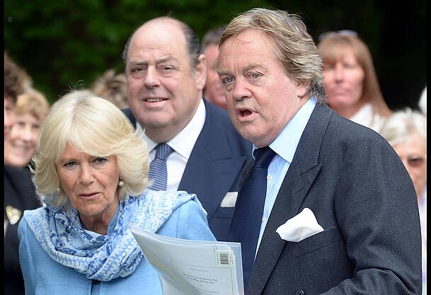 Königin Camilla und Charles James Spencer-Churchill, der Herzog von Marlborough, im Juni 2015. Königin Camilla und Charles James Spencer-Churchill, der Herzog von Marlborough, im Juni 2015.